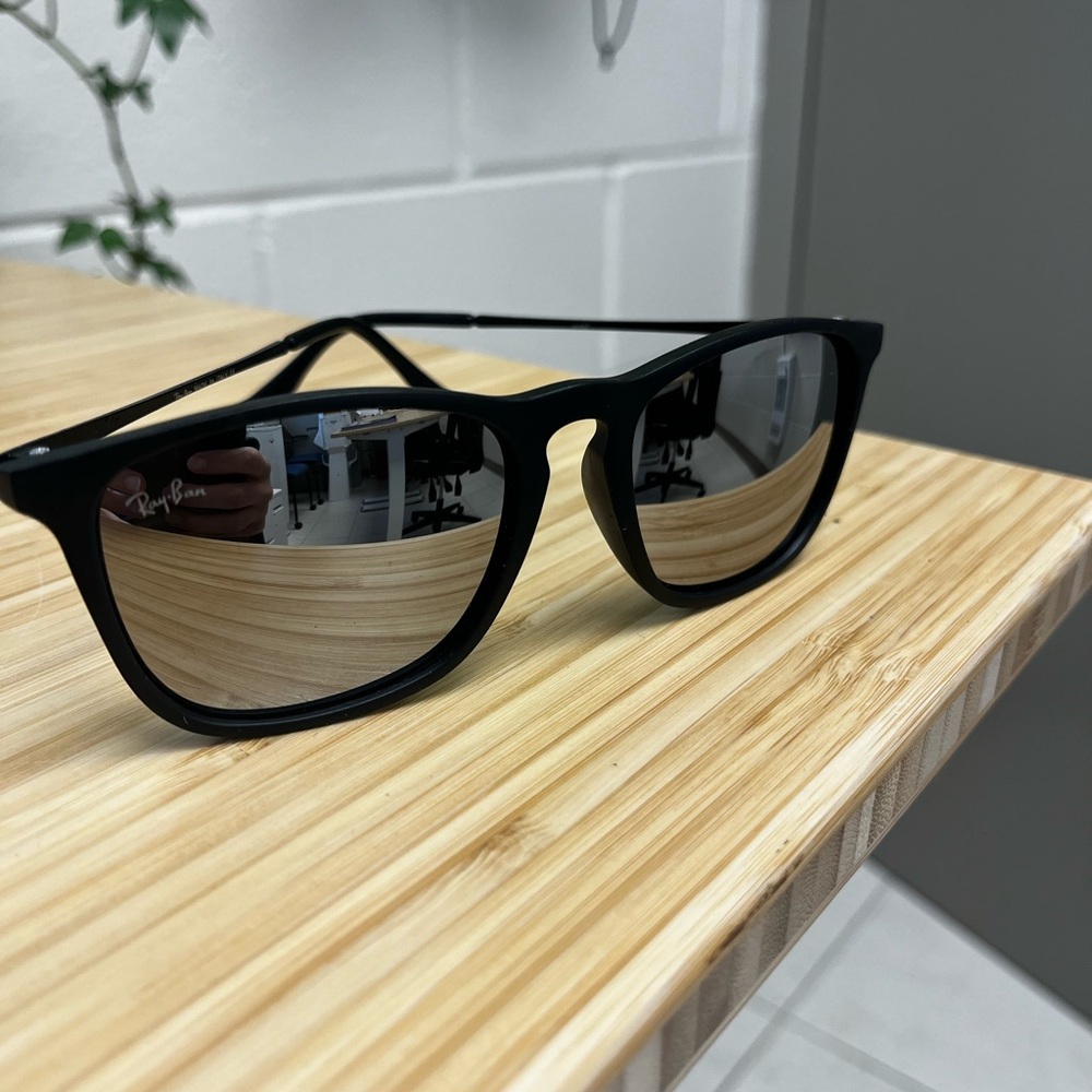 Ray-ban “Chris” sunglasses